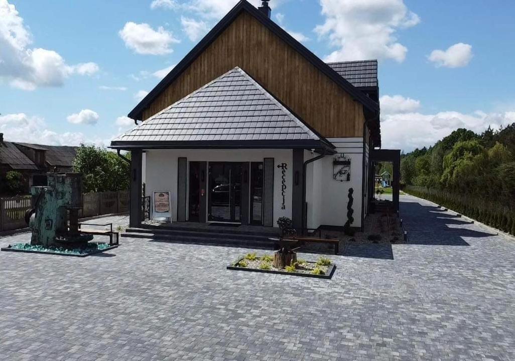 Stara Kuznia Hotel Lukow Exterior photo